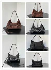 Picture of Balenciaga Handbags _SKUfw241653296fw